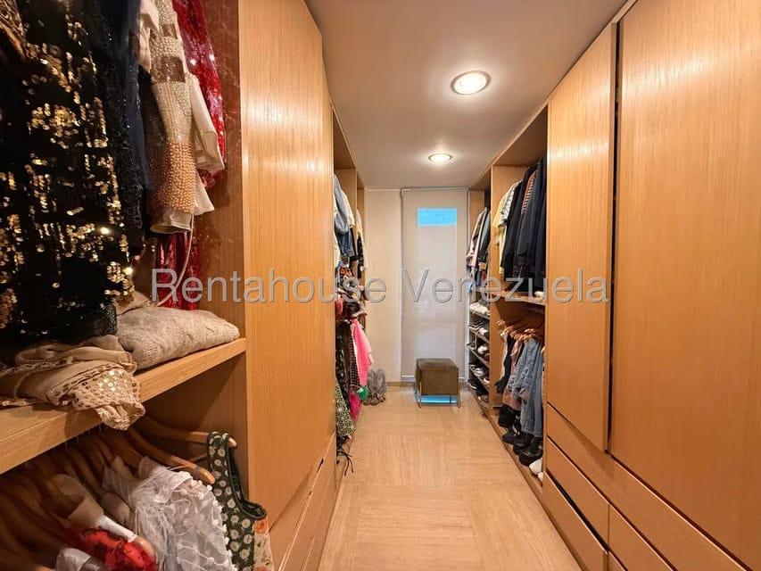 Apartamento (Multiples Niveles) en Venta en Campo Alegre, Distrito Metropolitano - 20