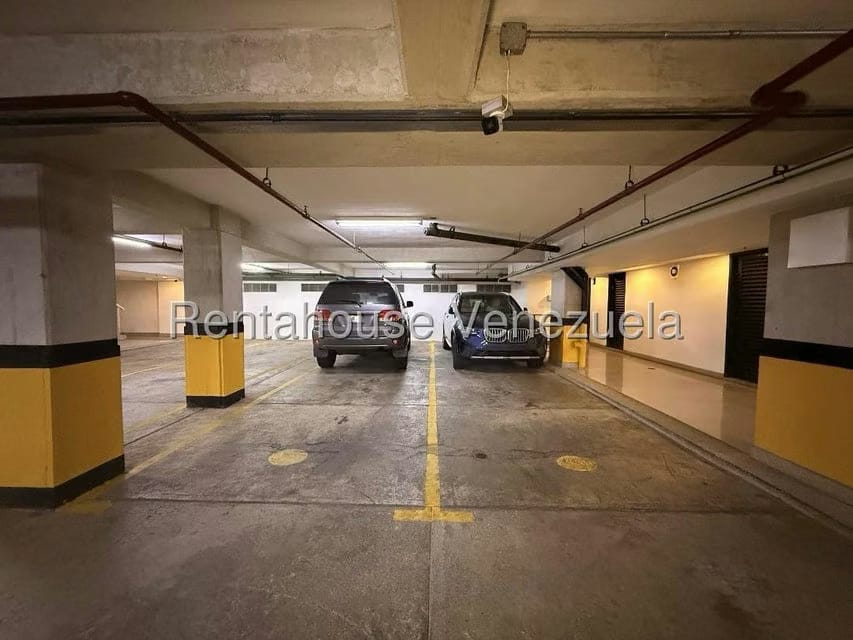 Apartamento (Multiples Niveles) en Venta en Campo Alegre, Distrito Metropolitano - 33