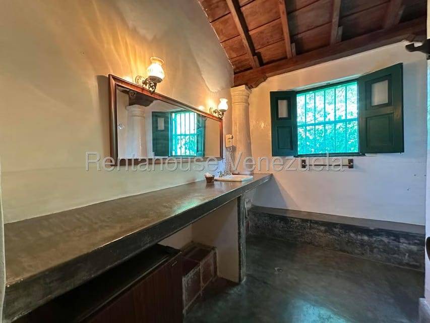Comercial (Posada) en Venta en Sector El Portete, Aragua - 31