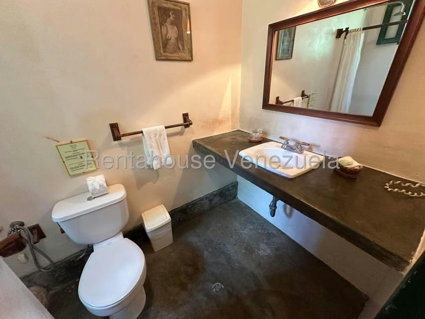 Comercial (Posada) en Venta en Sector El Portete, Aragua - 37