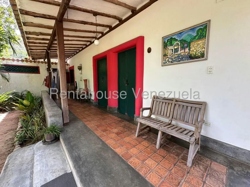 Comercial (Posada) en Venta en Sector El Portete, Aragua - 48