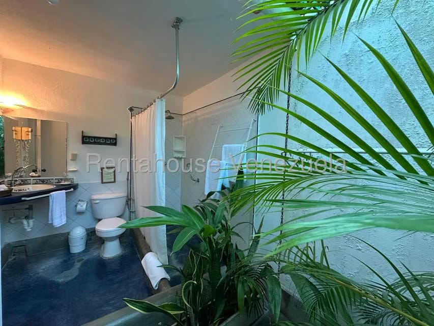 Comercial (Posada) en Venta en Sector El Portete, Aragua - 56