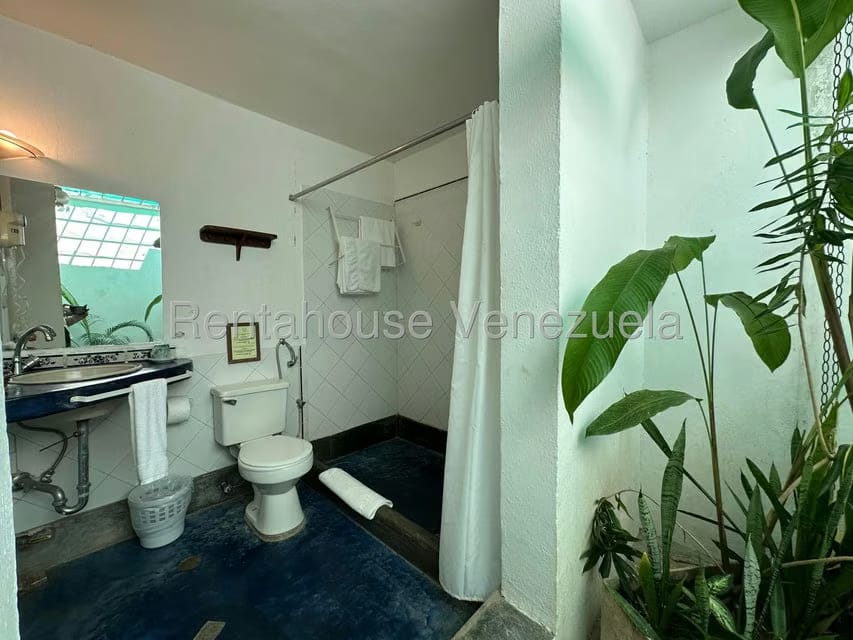Comercial (Posada) en Venta en Sector El Portete, Aragua - 68