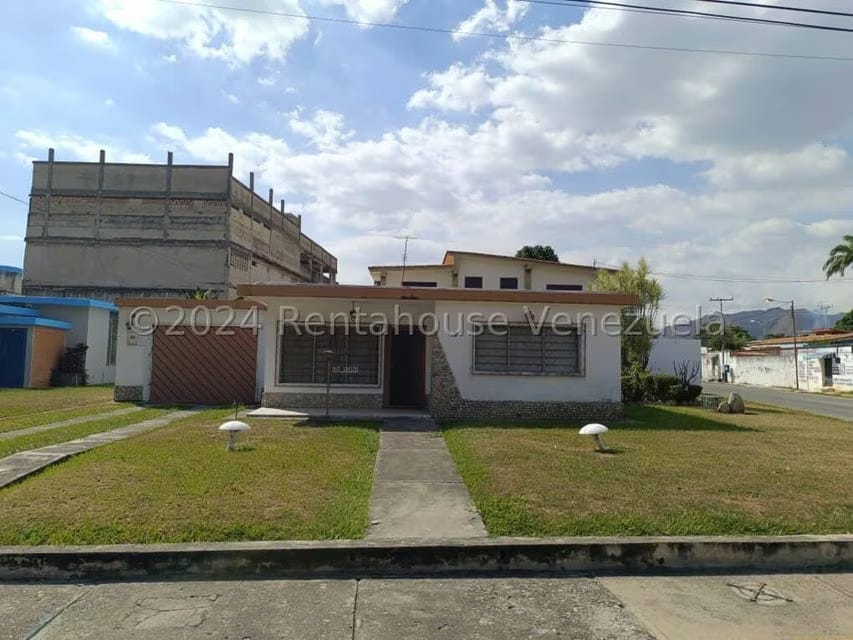 Casa (Multipes Niveles) en Venta en La Coromoto, Aragua - 2