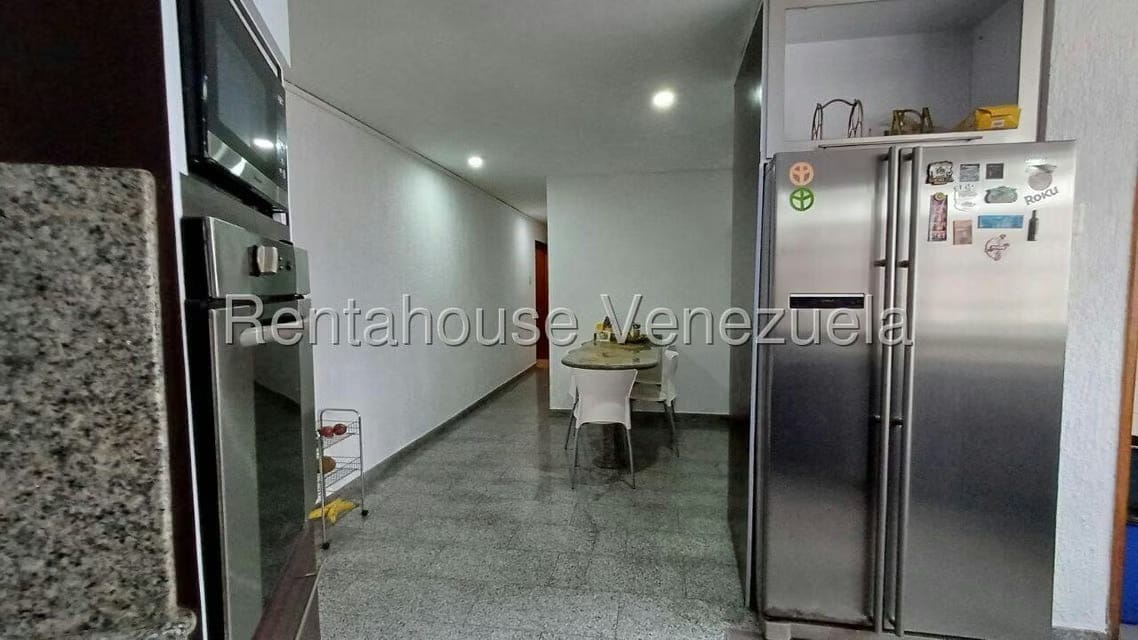 Casa (Multipes Niveles) en Venta en Prados del Este, Distrito Metropolitano - 11
