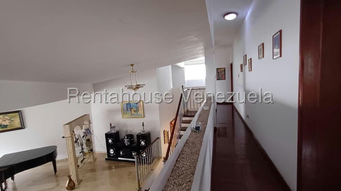 Casa (Multipes Niveles) en Venta en Prados del Este, Distrito Metropolitano - 18