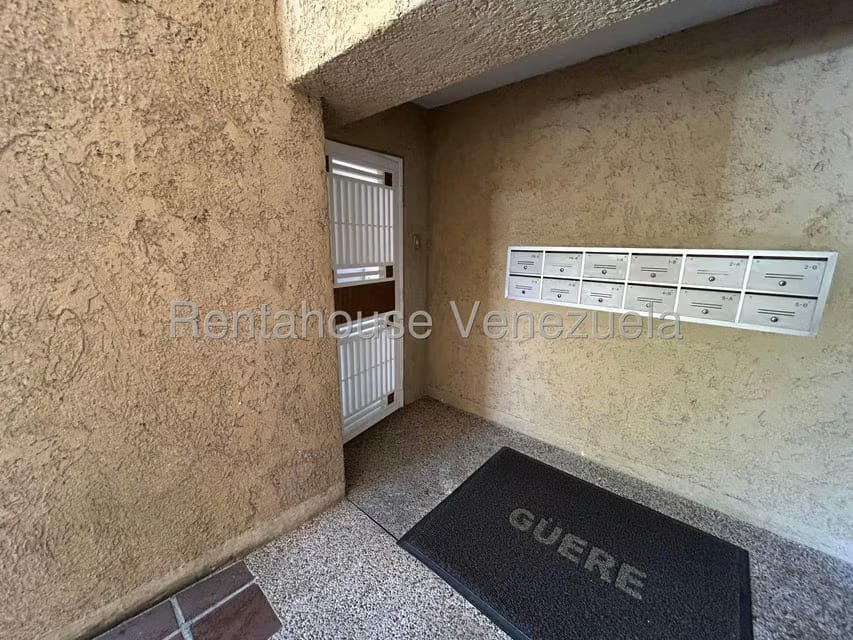 Apartamento (1 Nivel) en Venta en Los Samanes, Distrito Metropolitano - 3