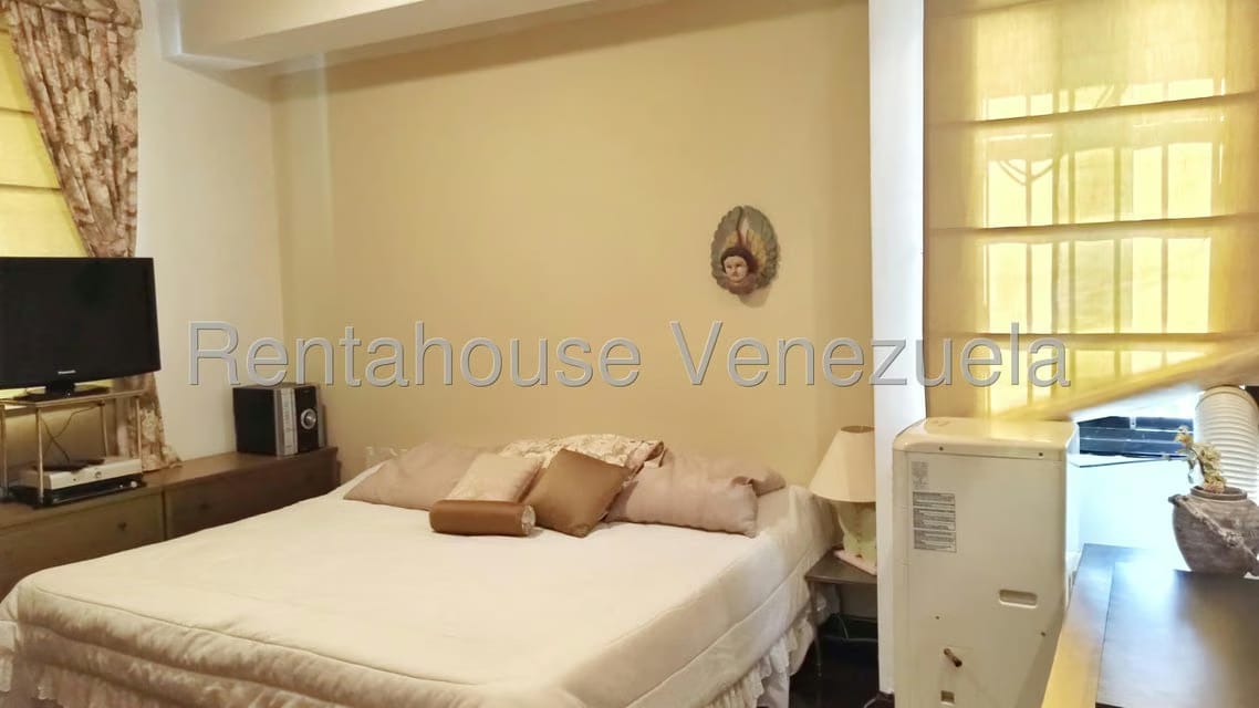 Casa (Contemporaneo) en Venta en La Lagunita Country Club, Distrito Metropolitano - 20