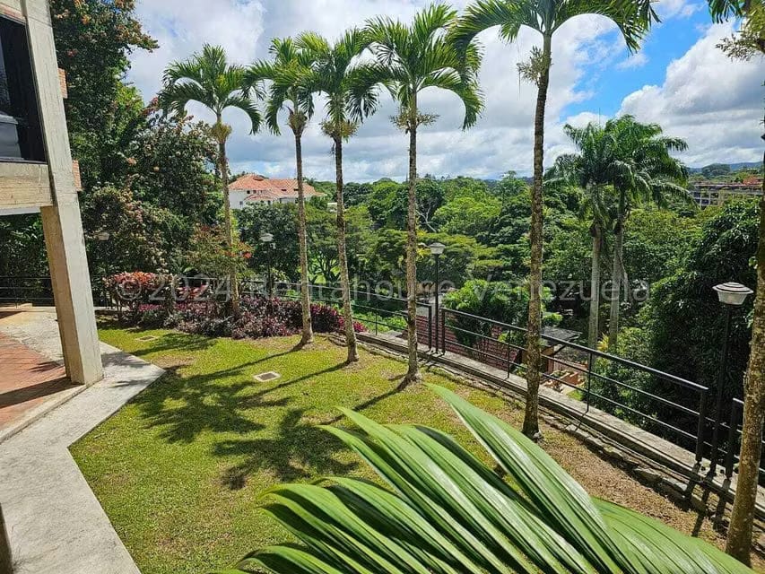 Casa (Contemporaneo) en Venta en La Lagunita Country Club, Distrito Metropolitano - 31