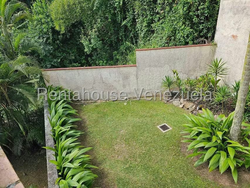 Casa (Contemporaneo) en Venta en La Lagunita Country Club, Distrito Metropolitano - 40