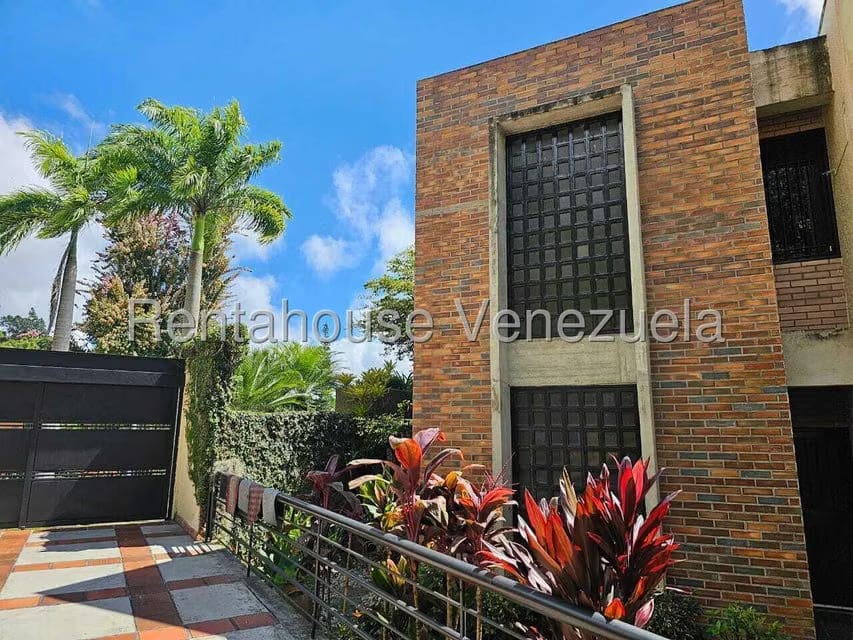 Casa (Contemporaneo) en Venta en La Lagunita Country Club, Distrito Metropolitano - 55