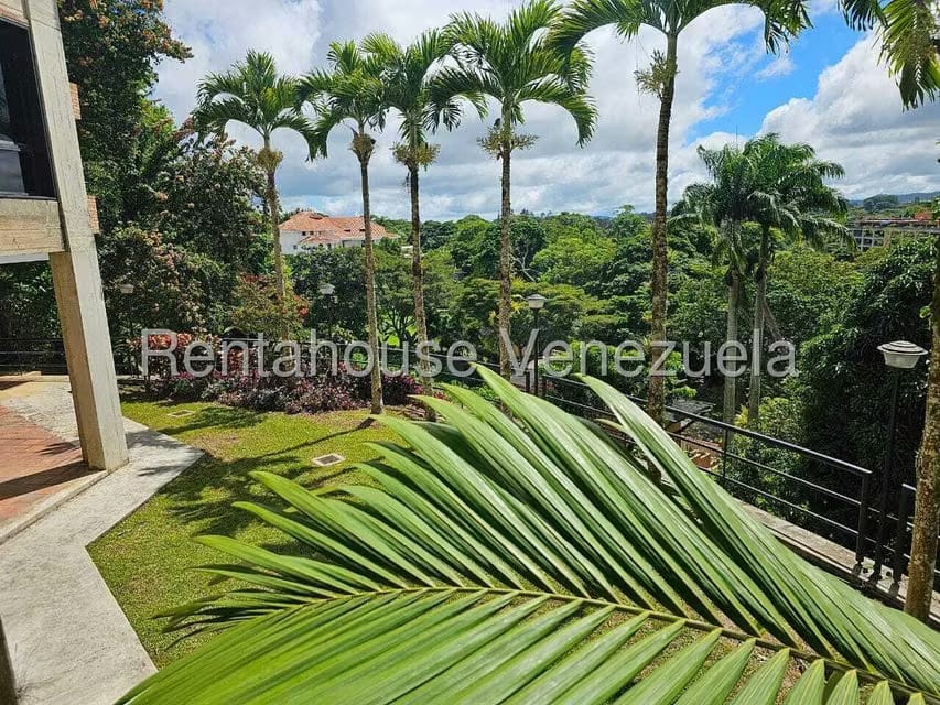 Casa (Contemporaneo) en Venta en La Lagunita Country Club, Distrito Metropolitano - 62