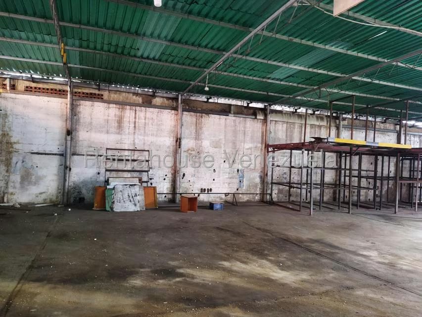 Comercial (Local Comercial) en Venta en Colinas Del Neveri, Anzoategui - 13