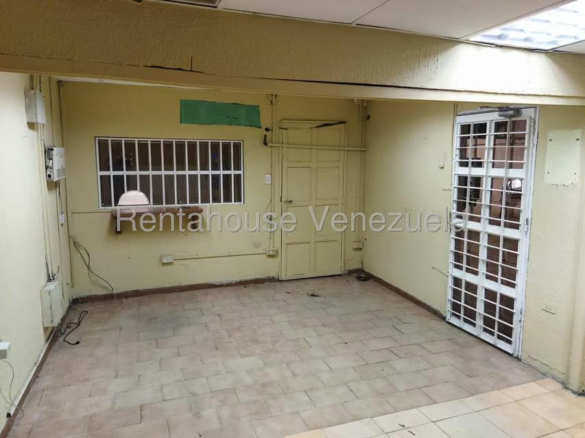Comercial (Local Comercial) en Venta en Colinas Del Neveri, Anzoategui - 21