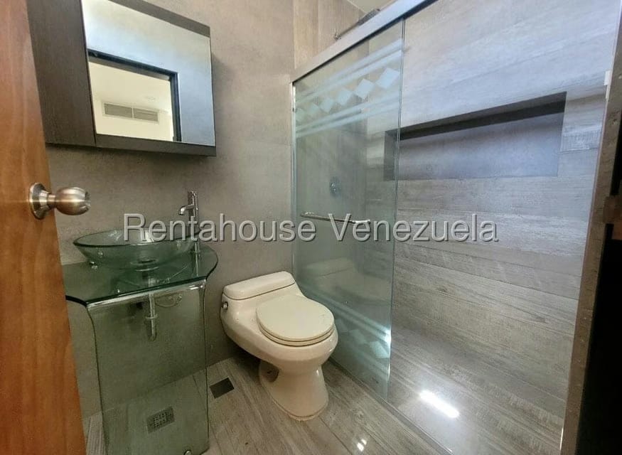 Comercial (Local Comercial) en Alquiler en Boleita Norte, Distrito Metropolitano - 12