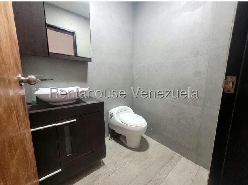 Comercial (Local Comercial) en Alquiler en Boleita Norte, Distrito Metropolitano - 13