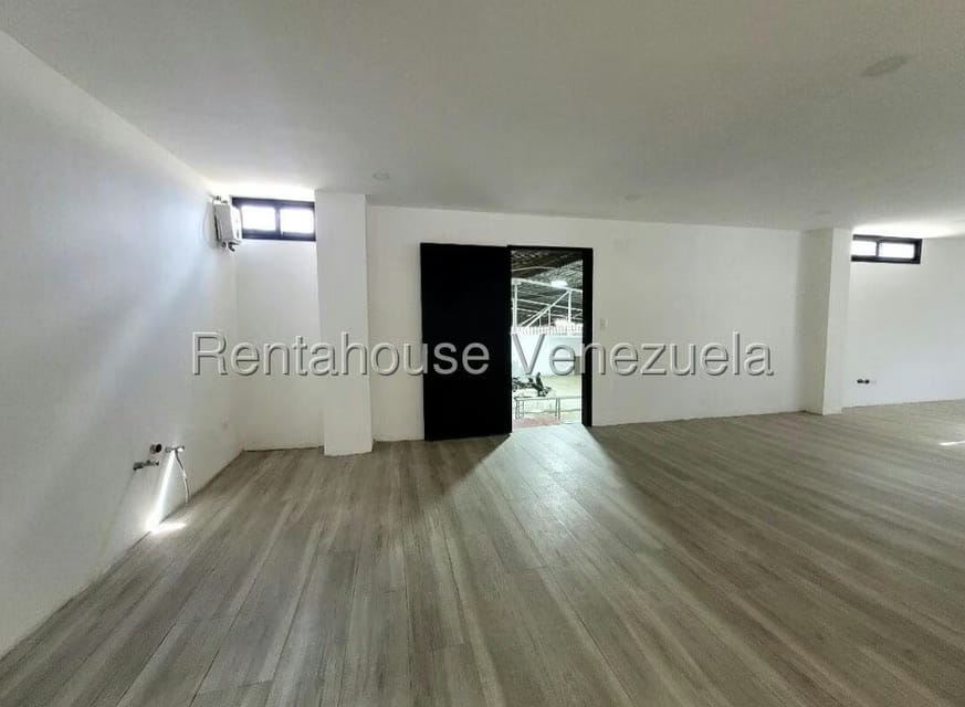 Comercial (Local Comercial) en Alquiler en Boleita Norte, Distrito Metropolitano - 4