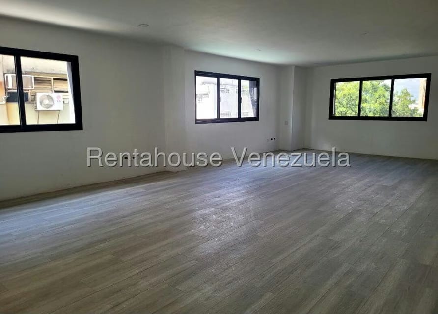Comercial (Local Comercial) en Alquiler en Boleita Norte, Distrito Metropolitano - 9
