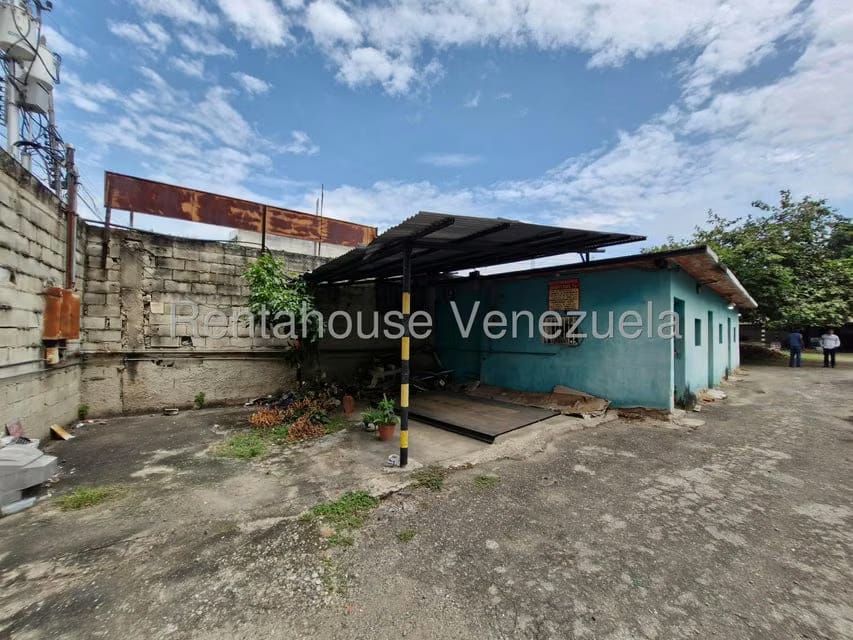 Terreno (Comercial) en Venta en El Centro, Aragua - 4