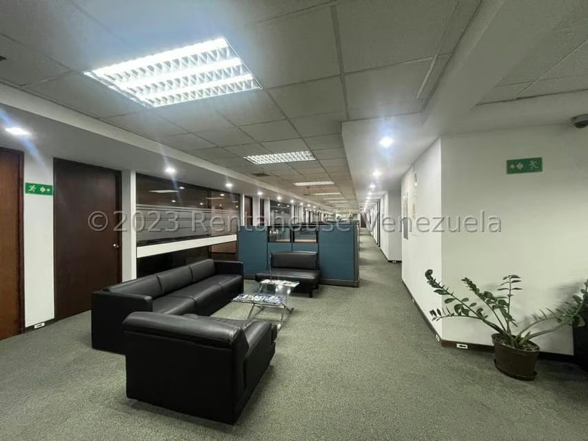Comercial (Oficina) en Venta en Prados del Este, Distrito Metropolitano - 21