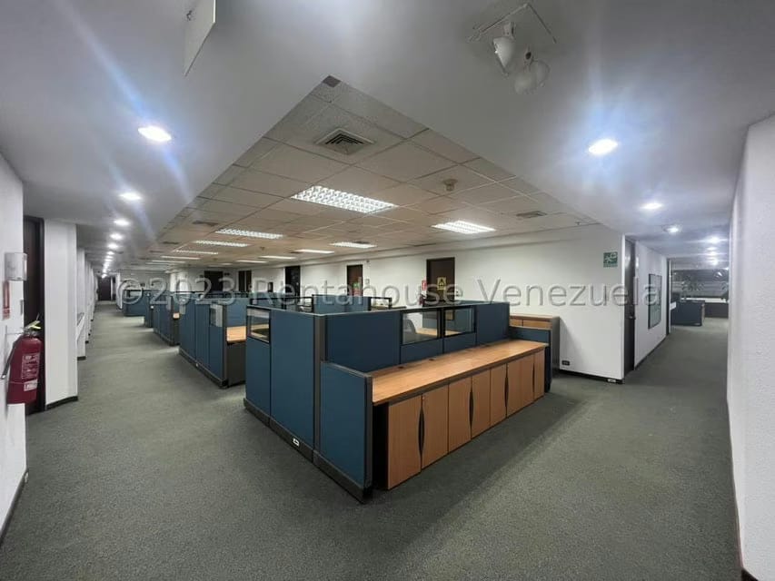 Comercial (Oficina) en Venta en Prados del Este, Distrito Metropolitano - 7