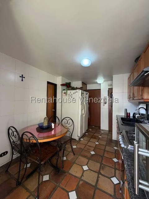 Apartamento (1 Nivel) en Venta en La Florida, Distrito Metropolitano - 11