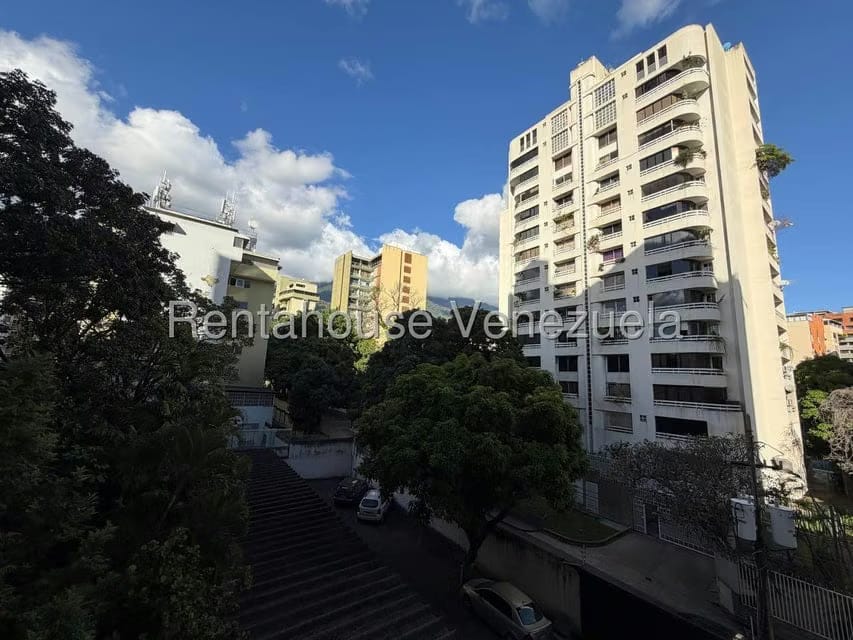 Apartamento (1 Nivel) en Venta en La Florida, Distrito Metropolitano - 20