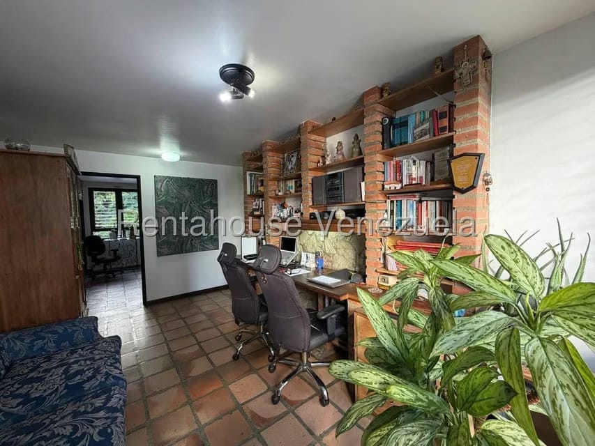 Apartamento (1 Nivel) en Venta en La Florida, Distrito Metropolitano - 6