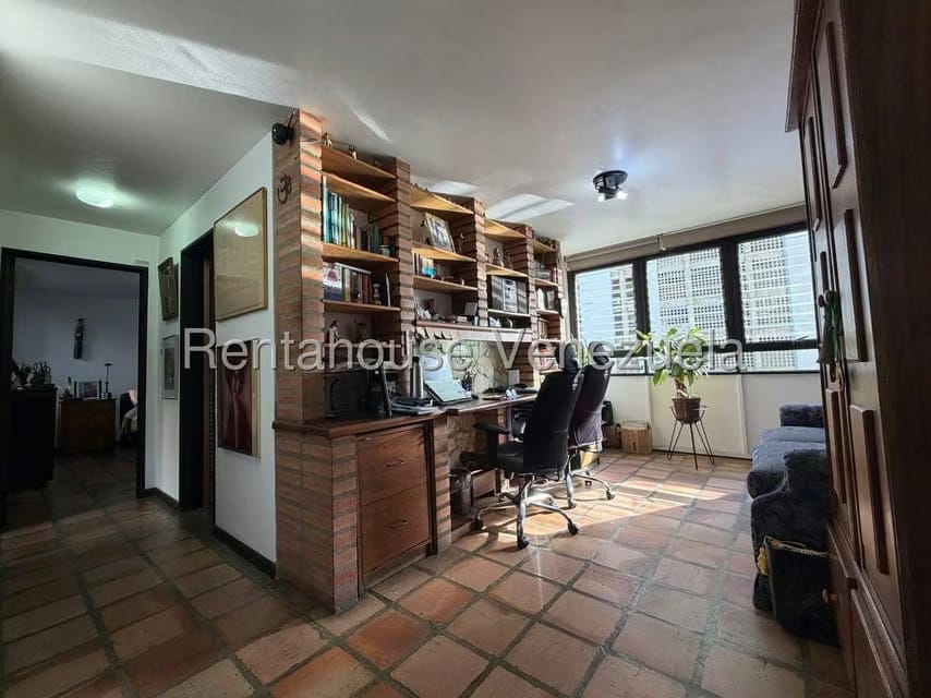 Apartamento (1 Nivel) en Venta en La Florida, Distrito Metropolitano - 7