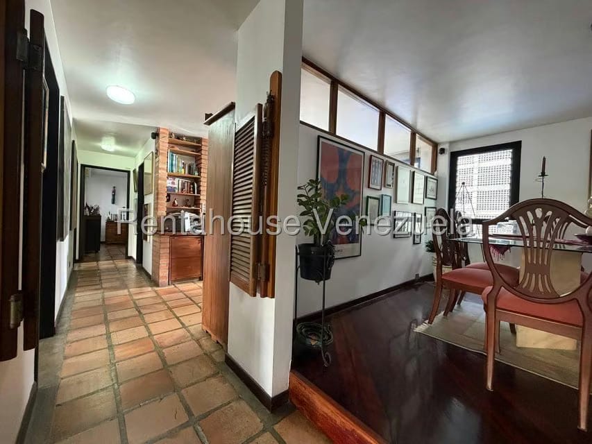 Apartamento (1 Nivel) en Venta en La Florida, Distrito Metropolitano - 8
