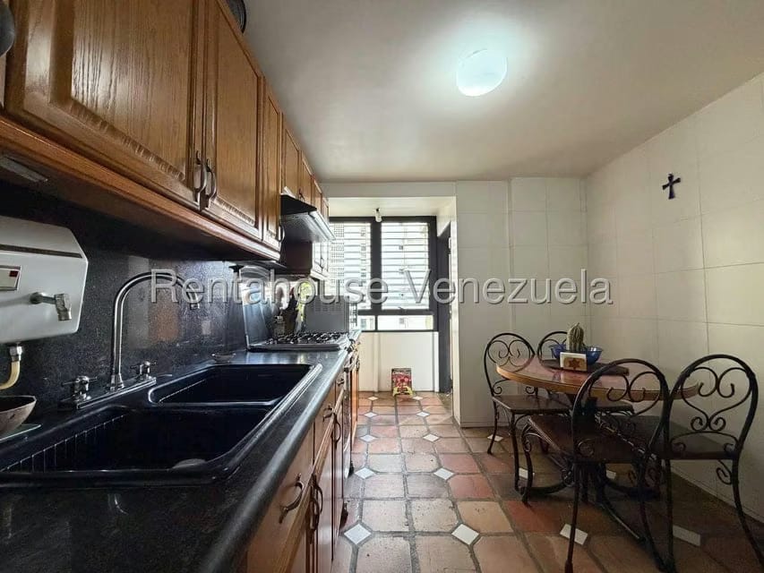 Apartamento (1 Nivel) en Venta en La Florida, Distrito Metropolitano - 10