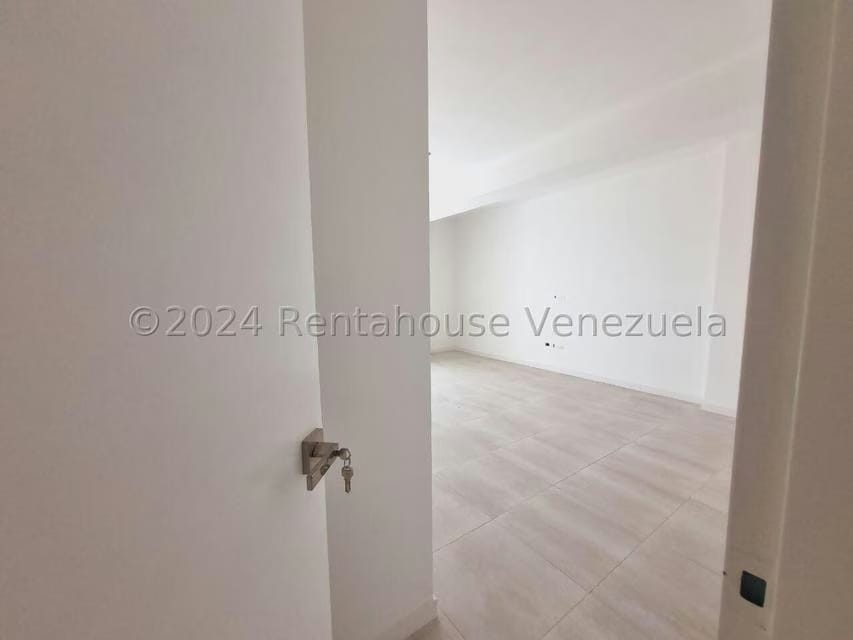 Apartamento (Duplex) en Venta en La Escondida, Distrito Metropolitano - 11