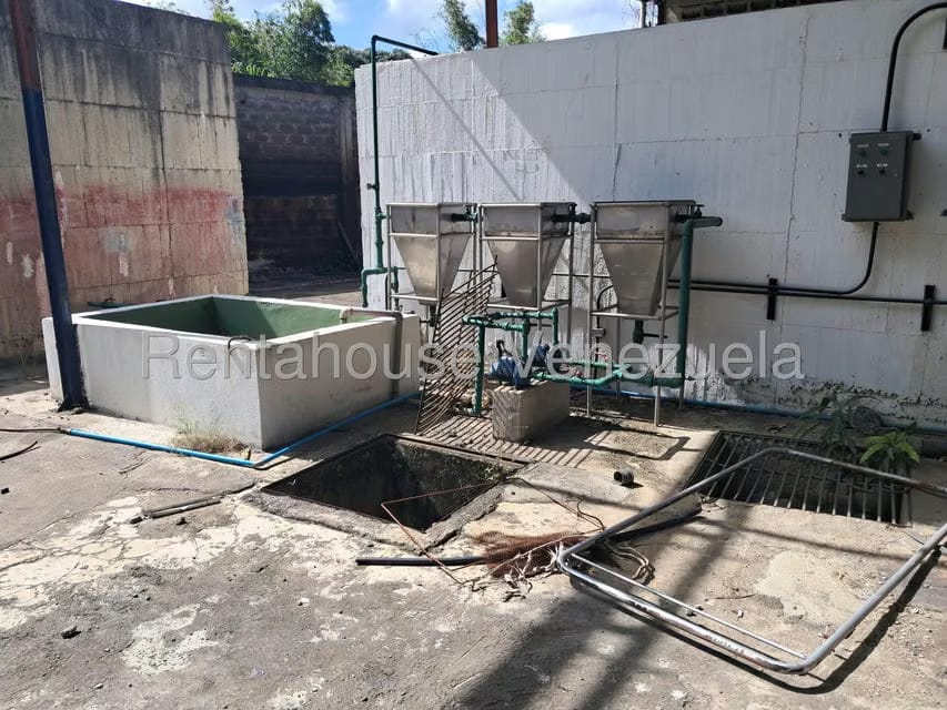 Comercial (Galpon - Deposito) en Alquiler en Terrinca, Miranda - 9