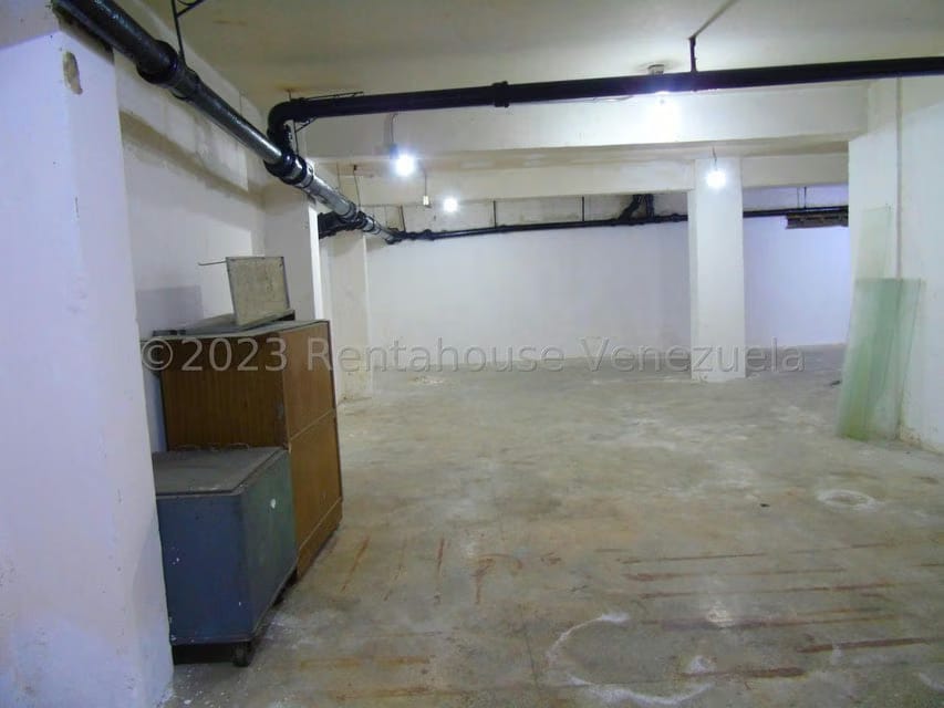 Comercial (Local Comercial) en Alquiler en Parroquia La Candelaria, Distrito Metropolitano - 13