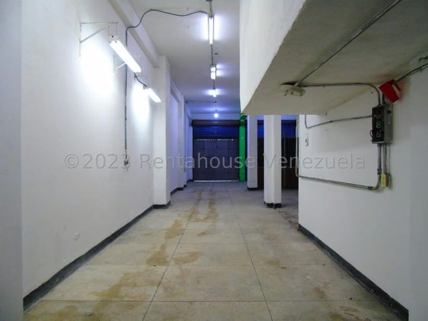 Comercial (Local Comercial) en Alquiler en Parroquia La Candelaria, Distrito Metropolitano - 5