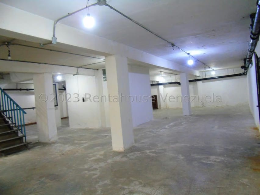 Comercial (Local Comercial) en Alquiler en Parroquia La Candelaria, Distrito Metropolitano - 9