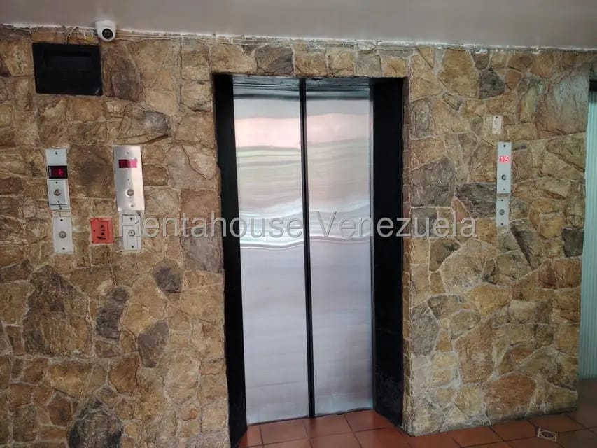 Apartamento (1 Nivel) en Alquiler en El Limon, Miranda - 14