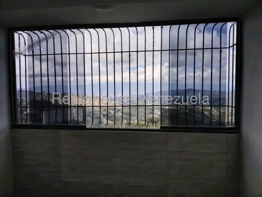 Apartamento (1 Nivel) en Alquiler en El Limon, Miranda - 16