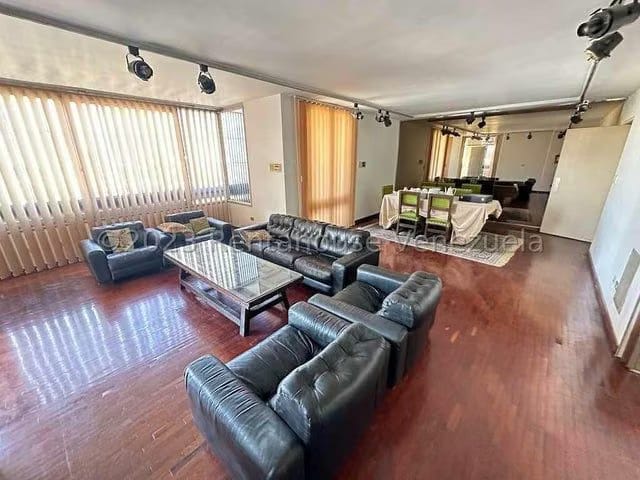 APARTAMENTO EN VENTA – ELENA MARIN NOBREGA