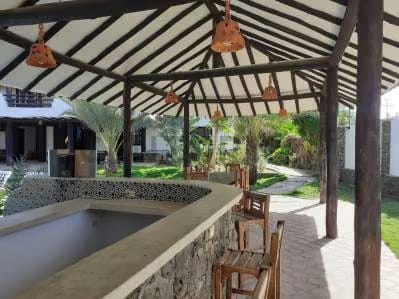 Posada Turística Operativa, equipada y lista para facturar en El Yaque Margarita - 10