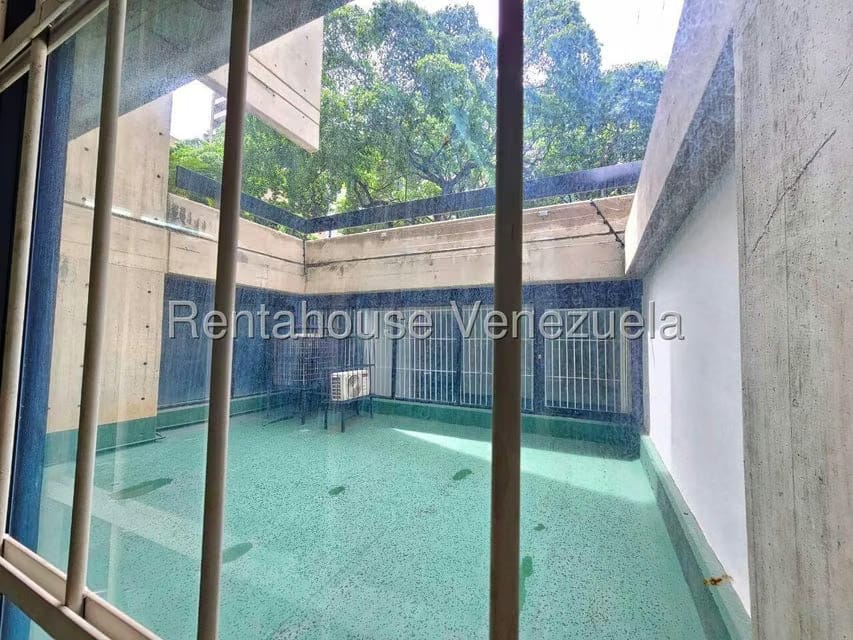 Comercial (Oficina) en Alquiler en El Rosal, Distrito Metropolitano - 19