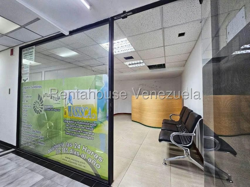 Comercial (Oficina) en Alquiler en El Rosal, Distrito Metropolitano - 4