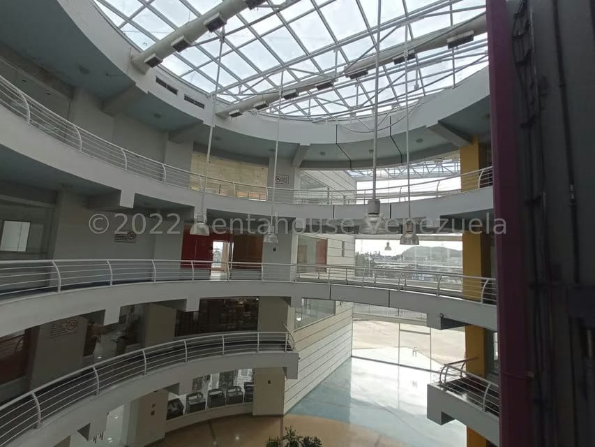 Comercial (Local Comercial) en Venta en Castillito, Carabobo - 3
