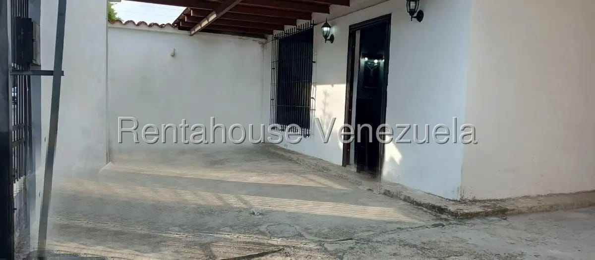 Casa (1 Nivel) en Venta en Almarriera, Lara - 3