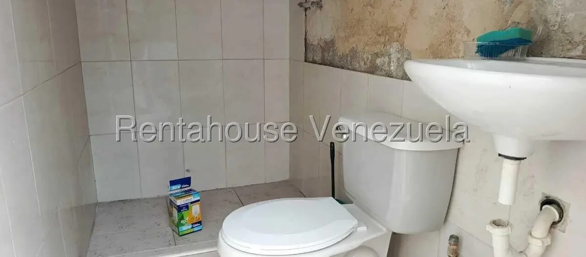 Casa (1 Nivel) en Venta en Almarriera, Lara - 35