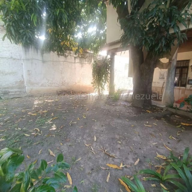 Casa (Duplex) en Venta en La Florida, Distrito Metropolitano - 23