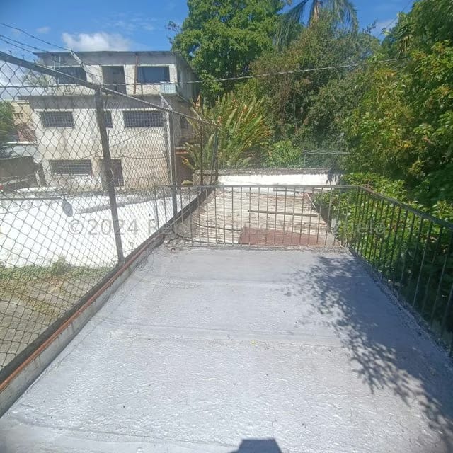 Casa (Duplex) en Venta en La Florida, Distrito Metropolitano - 47