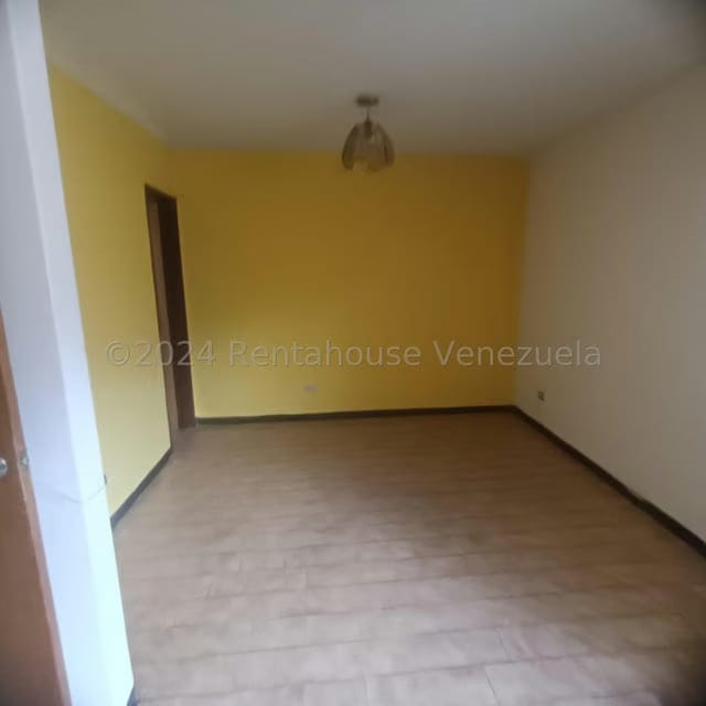 Casa (Duplex) en Venta en La Florida, Distrito Metropolitano - 51