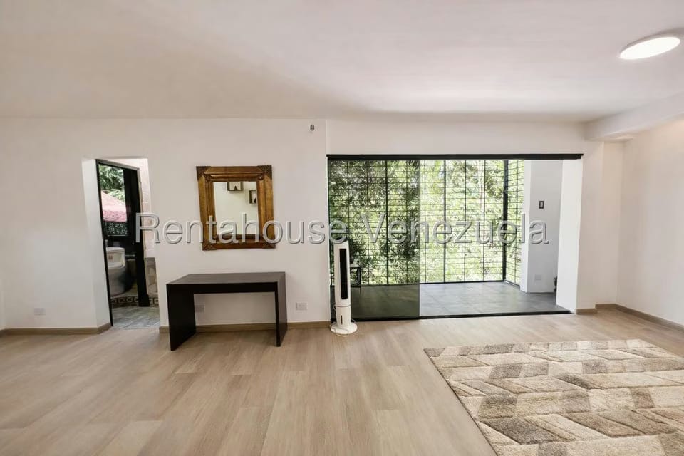 Casa (Multipes Niveles) en Venta en Oripoto, Distrito Metropolitano - 15