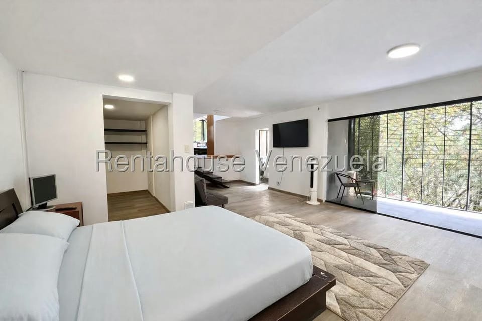 Casa (Multipes Niveles) en Venta en Oripoto, Distrito Metropolitano - 16